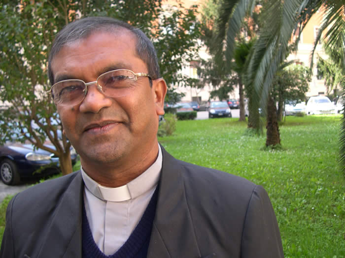 Fr Damian Fernando, Executive Director of Caritas Sri Lanka-SEDEC