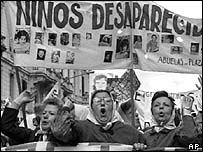 Grandmothers of the Plaza de Mayo demonstrate in Buenos Aires