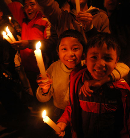 Nepal celebrates end of maoist peoples' war