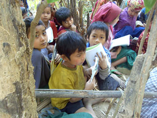 Displaced villagers Karen 2008