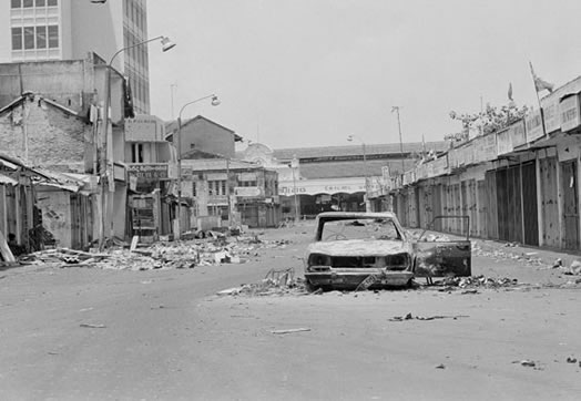Colombo, 1983: The LTTE's first attack against government forces led to rioting against the ethnic Tamil community. The 'Black July' riots are seen as the starting point of the conflict.