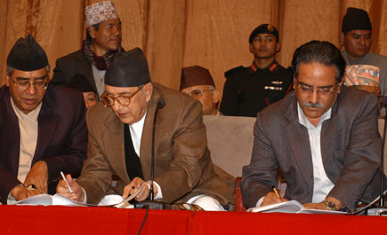 Nepal ends Maoist war and signs peace agreement